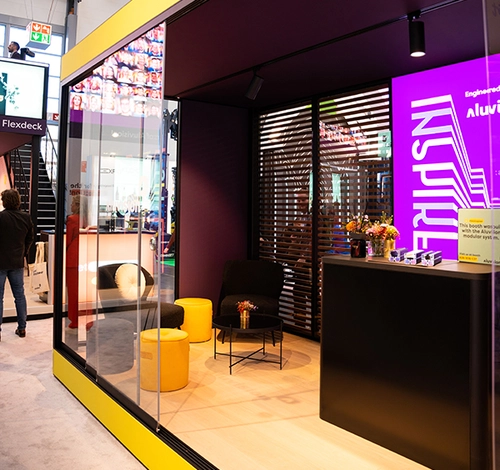 Flexbox von Aluvision – moderne modulare Architektur für Outdoor-Messeauftritte